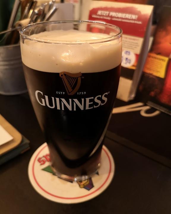 Dingle`s Irish Pub